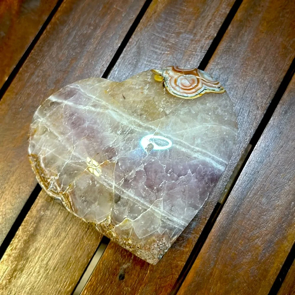 Mexican Lace Agate and Amethyst Heart - MCAMYHRT 619g 4.50โ - Picture 1 of 7
